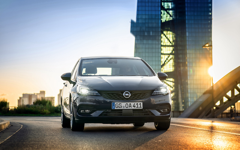 Opel Intellilux LED: illuminare senza abbagliare