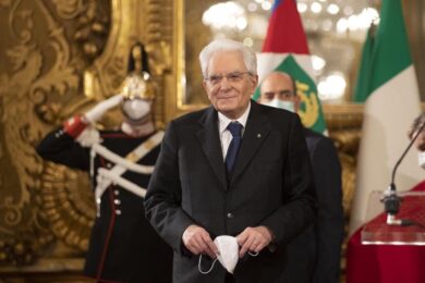 Lieve malessere per Sergio Mattarella, non andrà a Ciampino