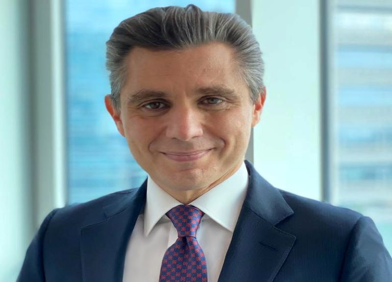 Axa, progresso al centro della nuova campagna pubblicitaria Axa, progresso al centro della nuova campagna pubblicitaria