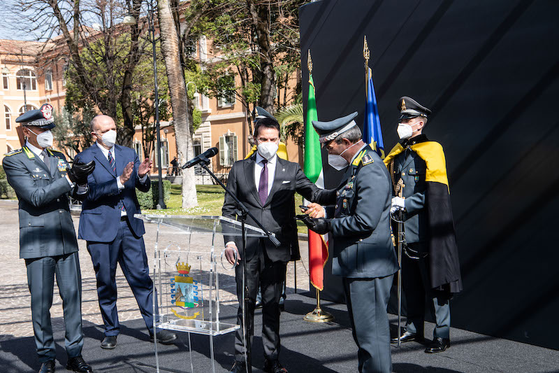 Peugeot e Guardia di Finanza collaborano per una mobilità 100% green Peugeot e Guardia di Finanza collaborano per una mobilità 100% green