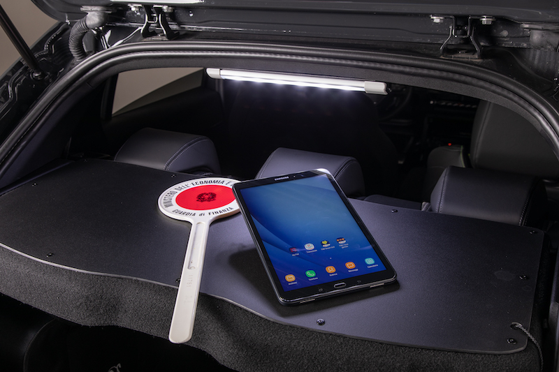 Peugeot e Guardia di Finanza collaborano per una mobilità 100% green Peugeot e Guardia di Finanza collaborano per una mobilità 100% green