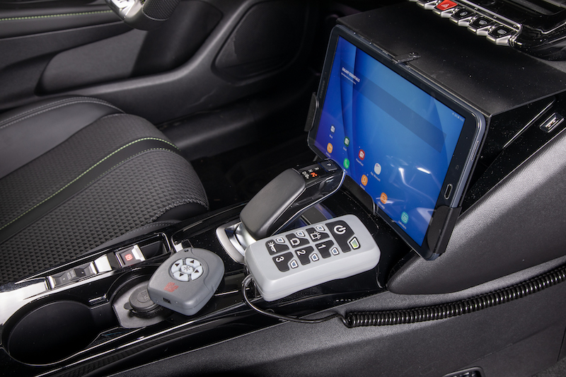 Peugeot e Guardia di Finanza collaborano per una mobilità 100% green Peugeot e Guardia di Finanza collaborano per una mobilità 100% green