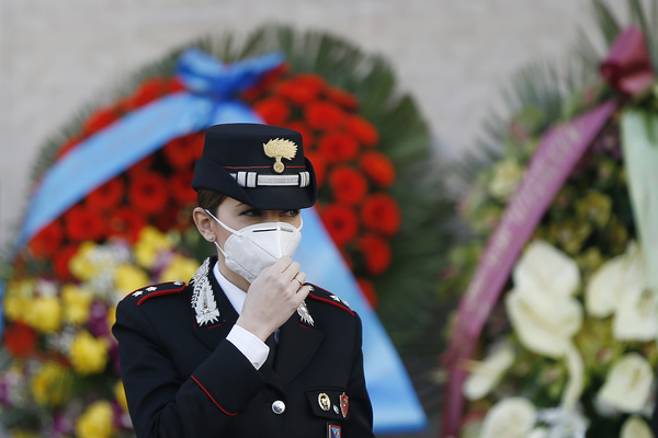 Funerali di Stato per Attanasio e Iacovacci. “Promesse di giustizia disattese”