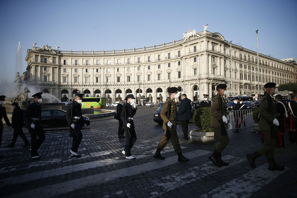 Funerali di Stato per Attanasio e Iacovacci. “Promesse di giustizia disattese”