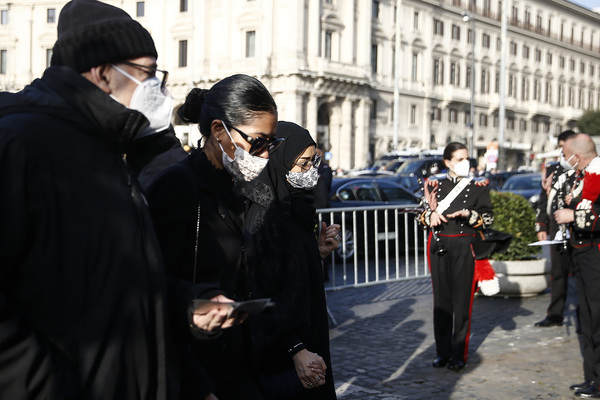 Funerali di Stato per Attanasio e Iacovacci. “Promesse di giustizia disattese”