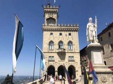 Vaccini,San Marino si compra lo Sputnik da Putin. “Nessuna dose agli italiani”