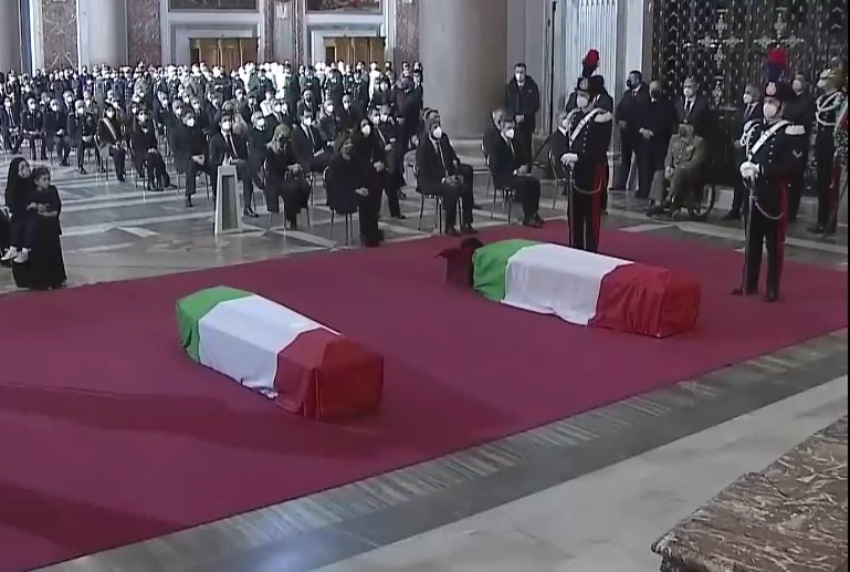 Funerali di Stato per Attanasio e Iacovacci. “Promesse di giustizia disattese”