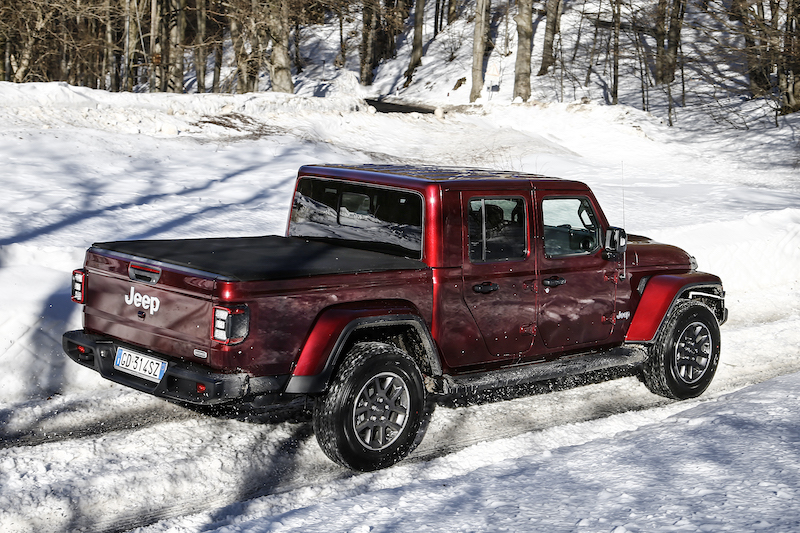 Nuovo Jeep Gladiator: il ritorno nel segmento dei pick-up Nuovo Jeep Gladiator: il ritorno nel segmento dei pick-up