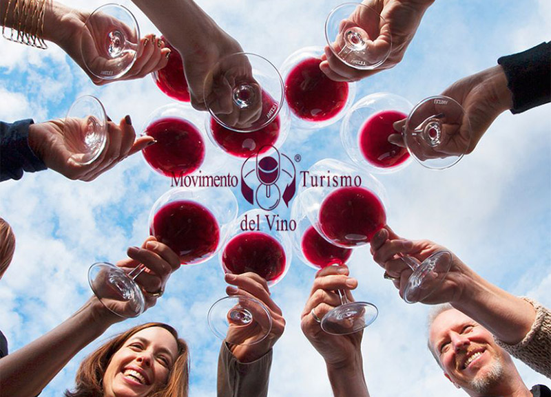 Parte in sicurezza con “Vigneti aperti” il Movimento del turismo del vino Parte in sicurezza con “Vigneti aperti” il Movimento del turismo del vino