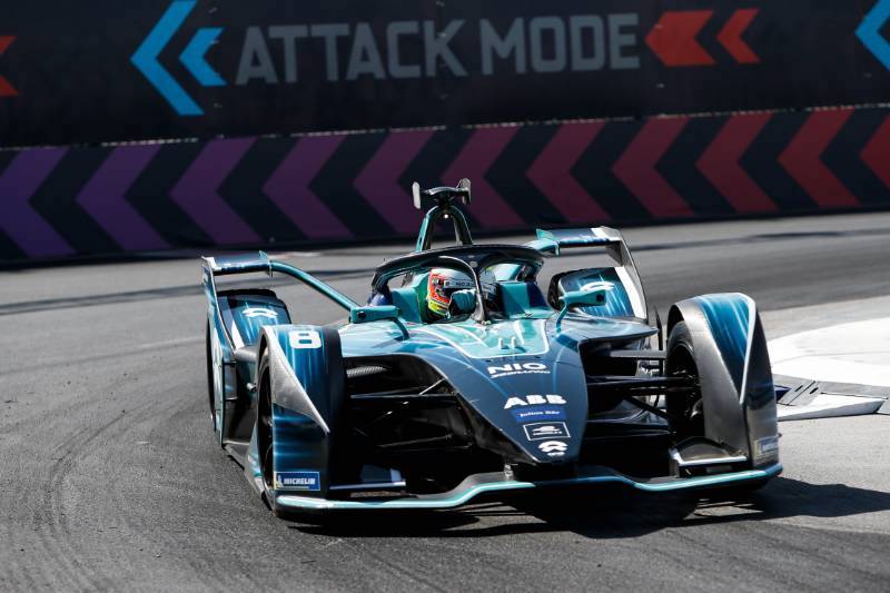 Il primo E-Prix di Diriyah va alla Mercedes di De Vries Il primo E-Prix di Diriyah va alla Mercedes di De Vries