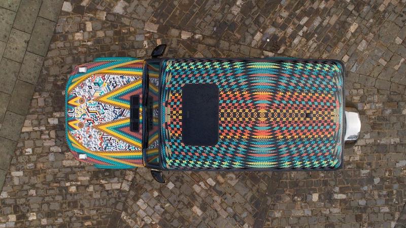 Mercedes: una coppia di artisti messicani trasformano una Classe G