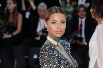 Zoe Cristofoli foto da urlo e stuzzica il suo amato Theo Hernandez: “Svegliati un pochino”