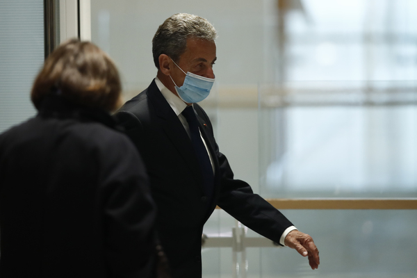 Francia, l’ex presidente Sarkozy condannato a 3 anni per corruzione Francia, l’ex presidente Sarkozy condannato a 3 anni per corruzione