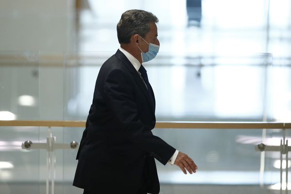 Francia, l’ex presidente Sarkozy condannato a 3 anni per corruzione Francia, l’ex presidente Sarkozy condannato a 3 anni per corruzione