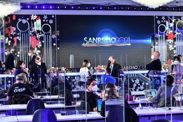 Sanremo 2021, Amadeus: “Laura Pausini super ospite. Lady Gaga…”