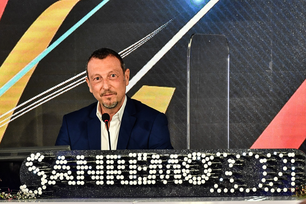 Sanremo 2021, Amadeus: “Laura Pausini super ospite. Lady Gaga…”