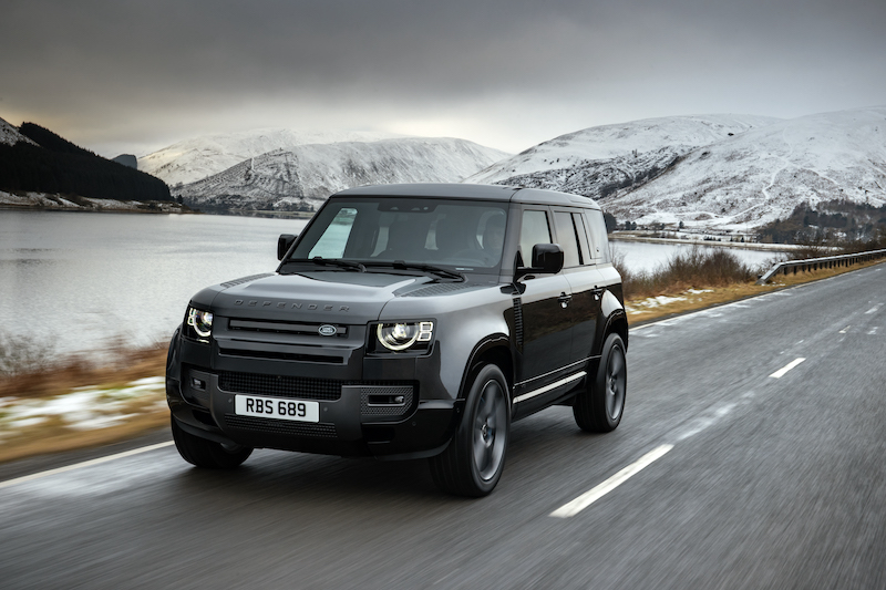 Nuova Land Rover Defender v8, la nuova dimensione dell’off road