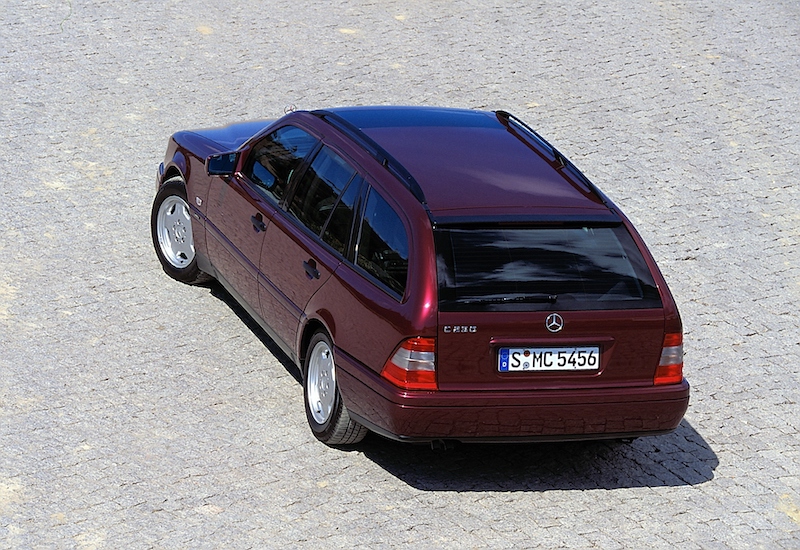 Mercedes-Benz Classe C: una storia tutta da raccontare Mercedes-Benz Classe C: una storia tutta da raccontare