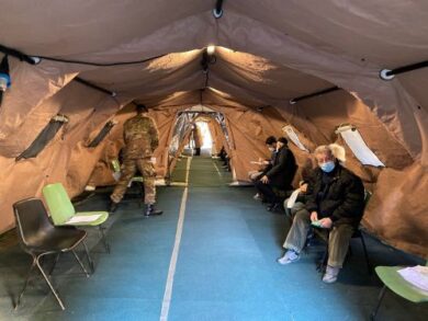 Covid, Ospedale Militare di Baggio raddoppia somministrazione vaccini