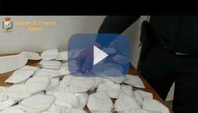 Mascherine e camici cinesi rifilati per buoni alla Regione Lazio: tre arresti