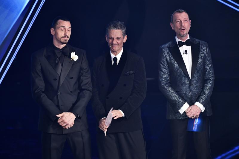 Sanremo 2021, Ibrahimovic non fa gol. Bocciato dai social. “Zlatan soporifero” Sanremo 2021, Ibrahimovic non fa gol. Bocciato dai social. “Zlatan soporifero”