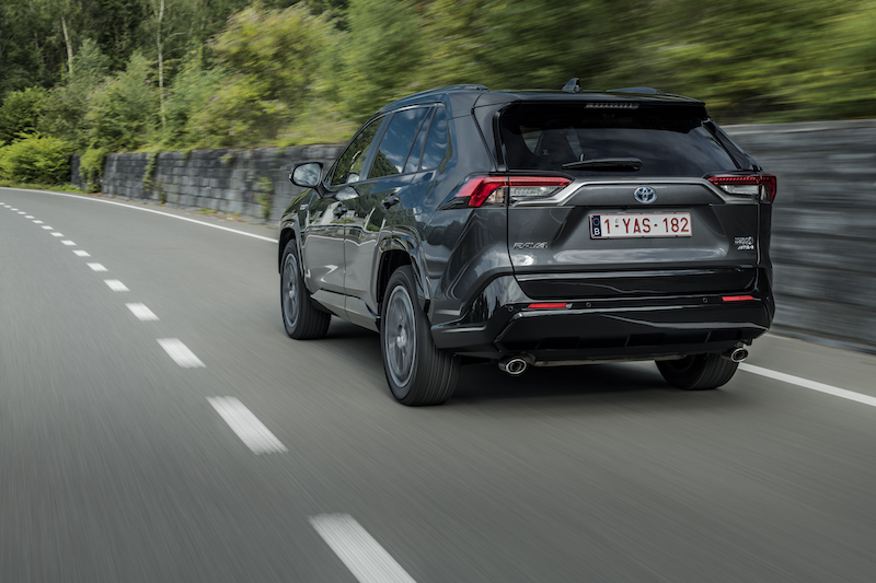 Toyota Rav 4 ora è anche plug-in hybrid Toyota Rav 4 ora è anche plug-in hybrid