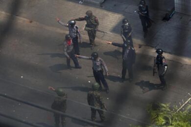 Due sessioni, vaccino cinese, golpe Myanmar, Taiwan. Pillole asiatiche