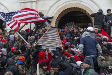 Usa, sospesa la riunione della Camera timori di un nuovo attacco dai trumpisti