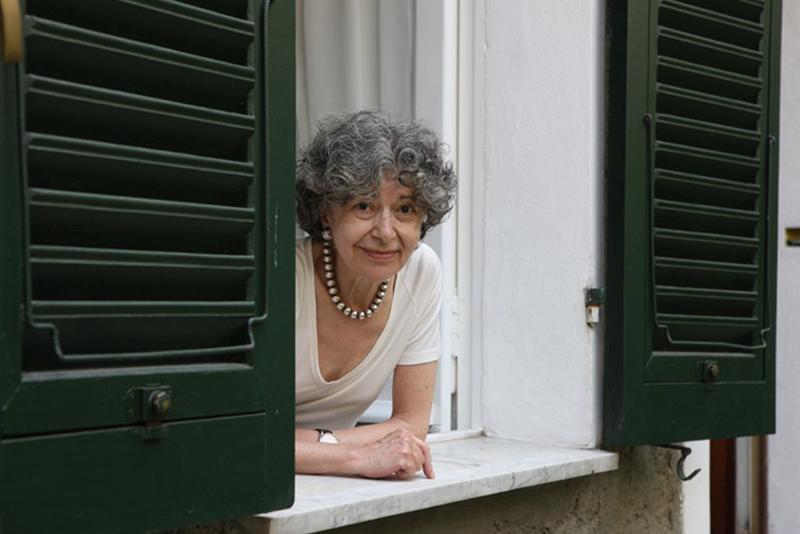 Paola Pallottino b Paola Pallottino b