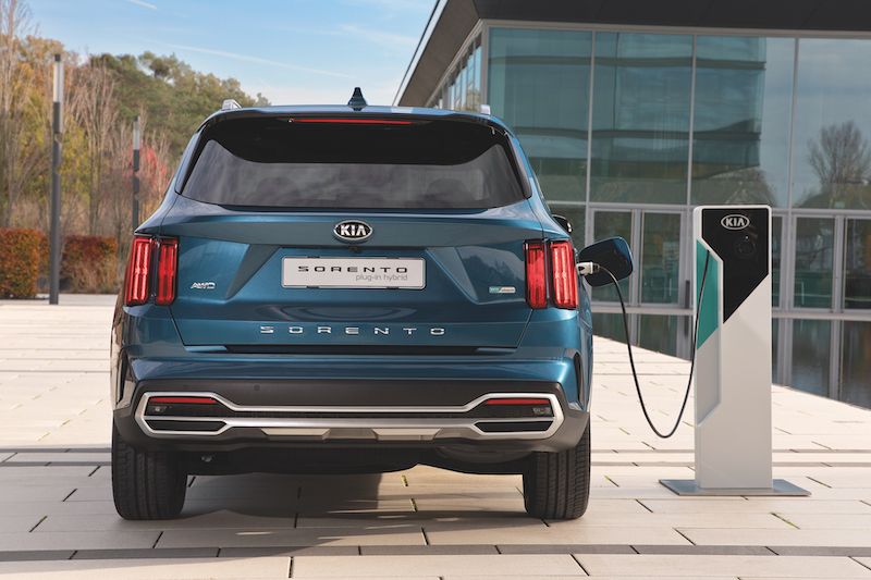 Kia: si riparte con il Sorento plug-in Hybrid