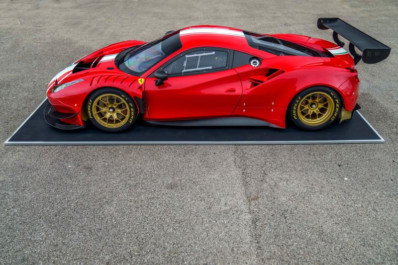 Pirelli presenta il P Zero DHE per la nuova Ferrari 488 GT modificata Pirelli presenta il P Zero DHE per la nuova Ferrari 488 GT modificata