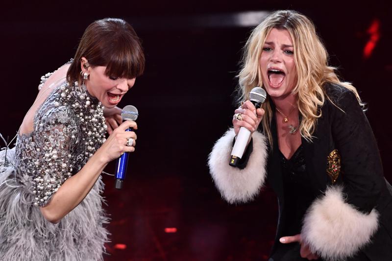 Sanremo 2021, Emma-Amoroso esplosive. Palombelli, monologo per le donne Sanremo 2021, Emma-Amoroso esplosive. Palombelli, monologo per le donne