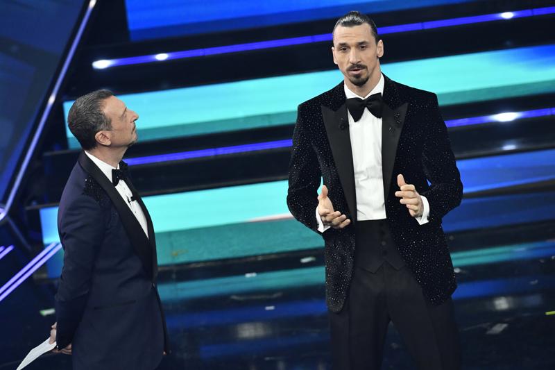 Sanremo 2021, Ibrahimovic formazione: “Amadeus in porta, Fiorello e Lauro…” Sanremo 2021, Ibrahimovic formazione: “Amadeus in porta, Fiorello e Lauro…”