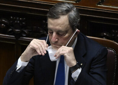 Minaccia choc a Draghi: “Non tocchi il reddito o finirà come Falcone…”