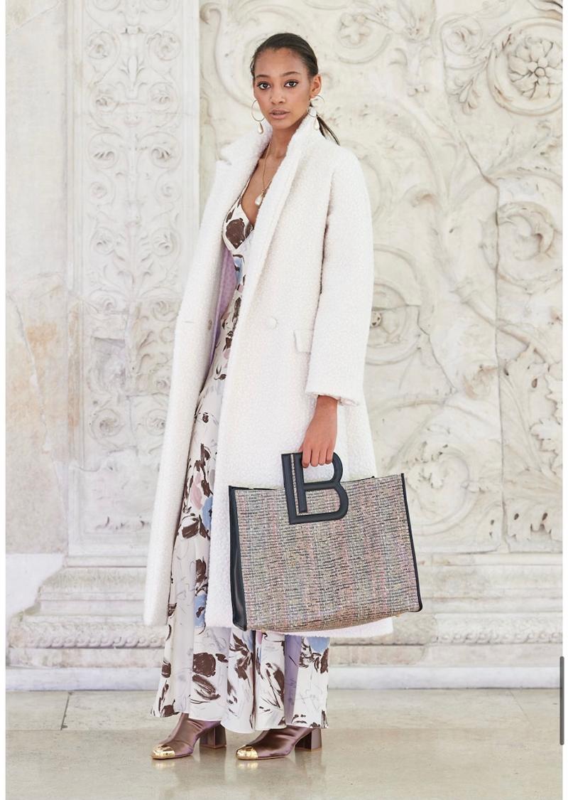 MFW: tra moda, arte e danza, Laura Biagiotti sfila all’Ara Pacis MFW: tra moda, arte e danza, Laura Biagiotti sfila all’Ara Pacis