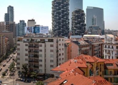 Milano, ztl serale al quartiere Isola dal 2022
