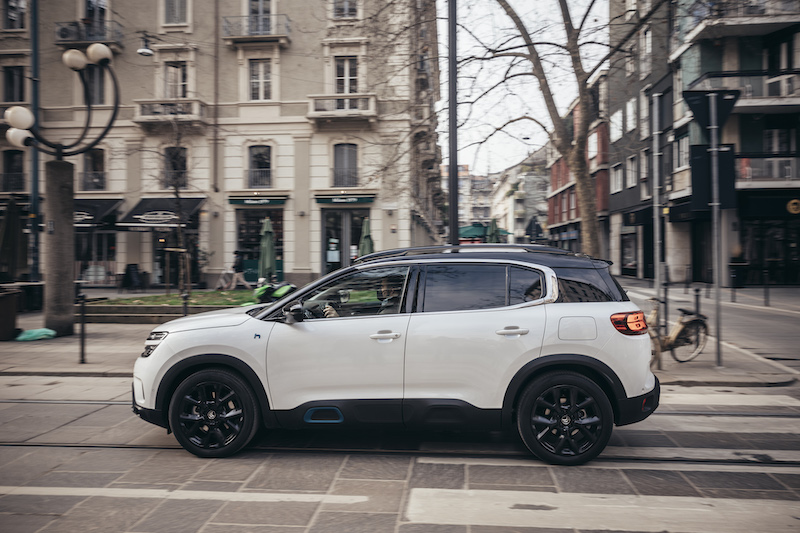 Citroen C5 Aircross Hybrid: in città zero emissioni Citroen C5 Aircross Hybrid: in città zero emissioni