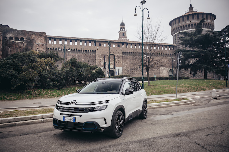 Citroen C5 Aircross Hybrid: in città zero emissioni Citroen C5 Aircross Hybrid: in città zero emissioni