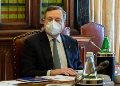 Draghi sblocca i contratti a termine.Sgambetto al Dl Dignità tanto caro al M5s