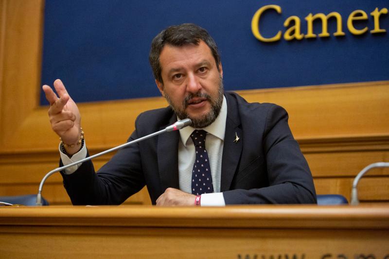 Salvini: “Taglio di 50 milioni di cartelle. No a più chiusure nei weekend” Salvini: “Taglio di 50 milioni di cartelle. No a più chiusure nei weekend”