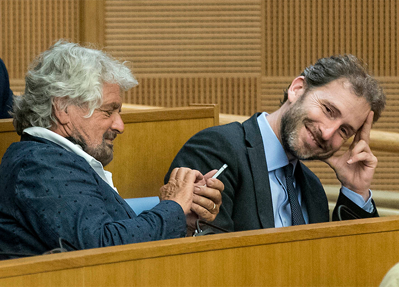 M5s, Casaleggio si offre ai nemici. “La piattaforma Rousseau? Disponibile” M5s, Casaleggio si offre ai nemici. “La piattaforma Rousseau? Disponibile”