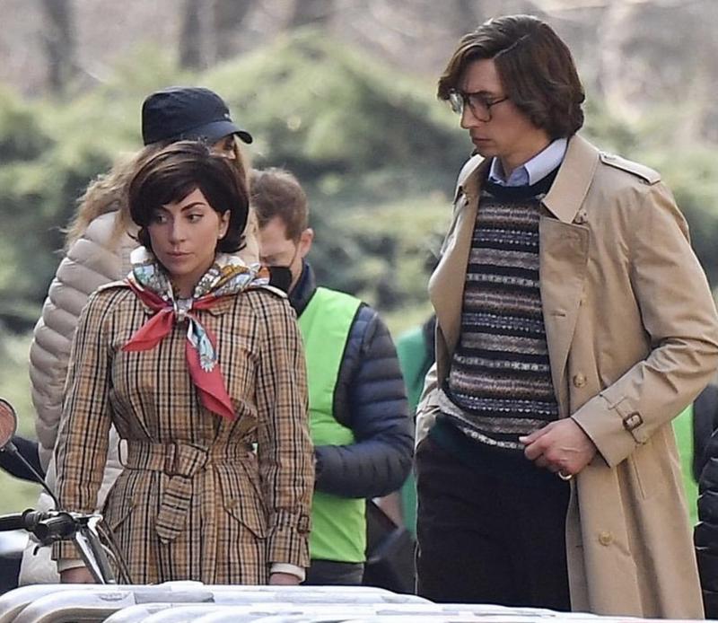 Lady Gaga, foto dal set di ‘Gucci’. I primi ciak tra Milano e Gressoney