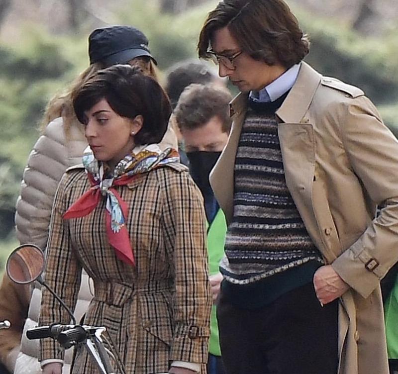 Lady Gaga, foto dal set di ‘Gucci’. I primi ciak tra Milano e Gressoney