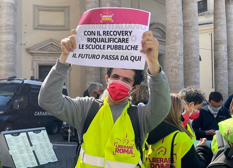 McKinsey? “E’ governo in subappalto. La società lavori gratis anche per Roma” McKinsey? “E’ governo in subappalto. La società lavori gratis anche per Roma”