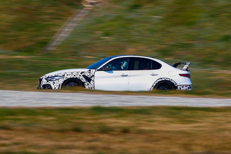 L’AD di Alfa Romeo Imparato testa la nuova Giulia GTAm L’AD di Alfa Romeo Imparato testa la nuova Giulia GTAm