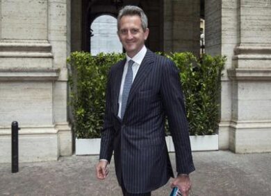 Generali, pioggia di dividendi sui soci. Il rinnovo di Donnet e il nuovo piano