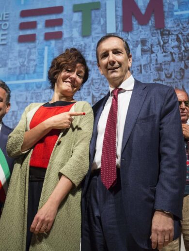 Fastweb-Vodafone, maxi causa a Tim. Rumor: Fibercop e rete unica non a rischio