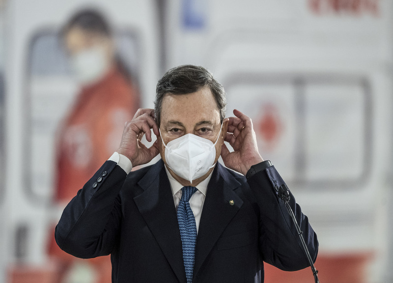 Draghi: “Produrremo i vaccini in Italia, Ritmo 170.000 al giorno, triplicherà” Draghi: “Produrremo i vaccini in Italia, Ritmo 170.000 al giorno, triplicherà”