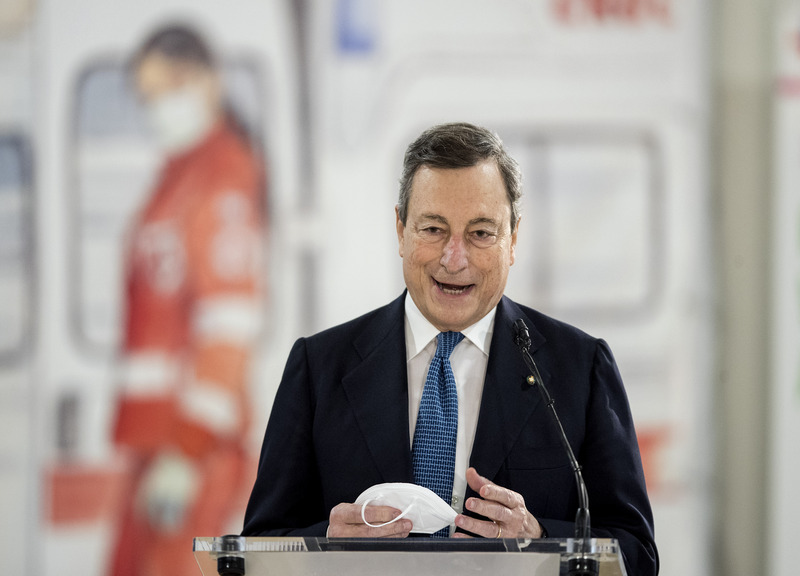 Draghi: “Produrremo i vaccini in Italia, Ritmo 170.000 al giorno, triplicherà” Draghi: “Produrremo i vaccini in Italia, Ritmo 170.000 al giorno, triplicherà”
