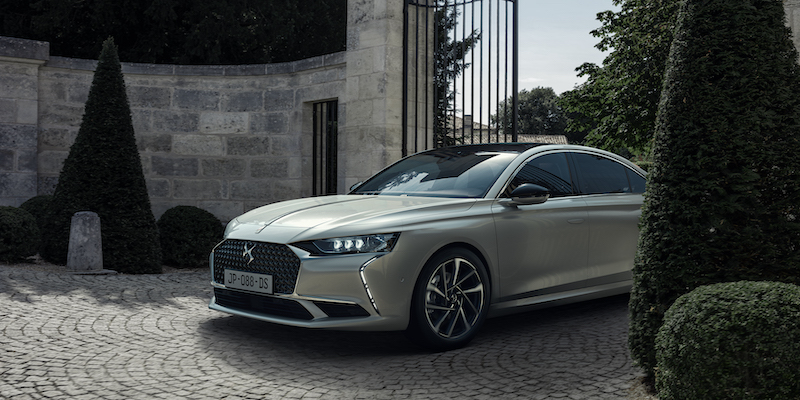 DS 9 E-TENSE: tradizione e futuro senza compromessi